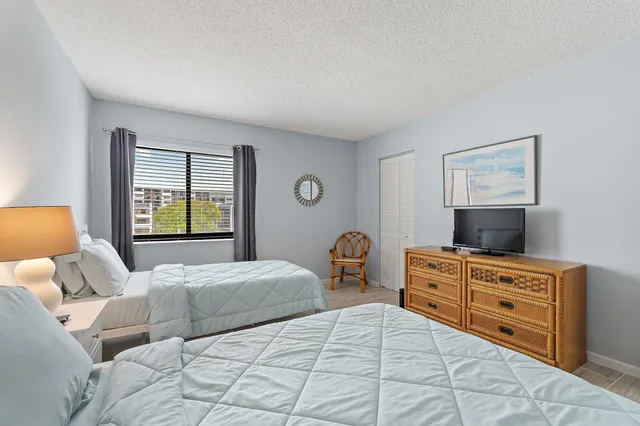 $395,000 | 1605 Highway 1, Unit C401, Jupiter, FL 33477