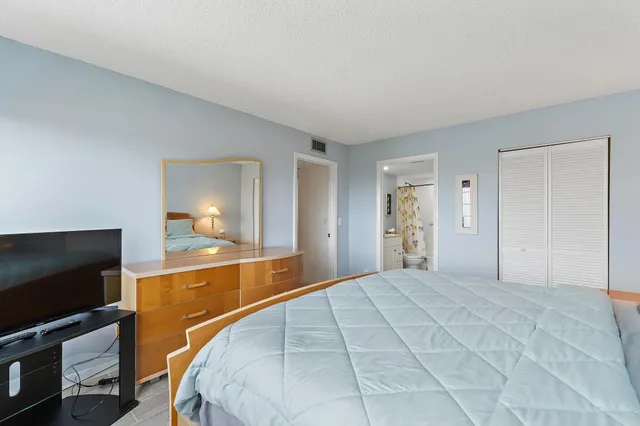 $395,000 | 1605 Highway 1, Unit C401, Jupiter, FL 33477