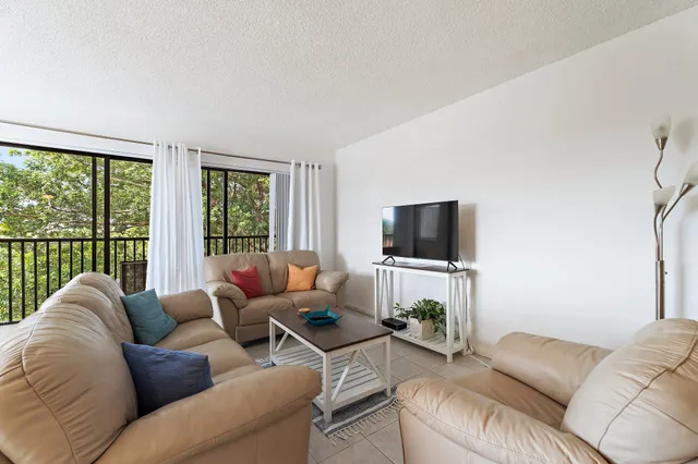 $395,000 | 1605 Highway 1, Unit C401, Jupiter, FL 33477