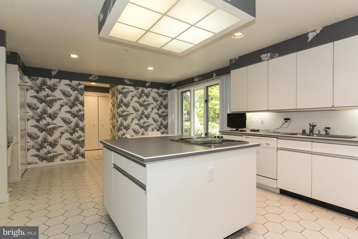 3416 Englemeade Road Pikesville, MD 21208 - Photo 10 of 30 Kitchen 3