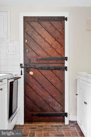 $1,750,000 | 8146 Wellington Road, Alexandria, VA 22308