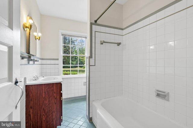 $1,750,000 | 8146 Wellington Road, Alexandria, VA 22308