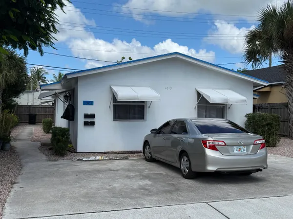$2,300 | 1503 North J Street, Unit A, Lake Worth Beach, FL 33460