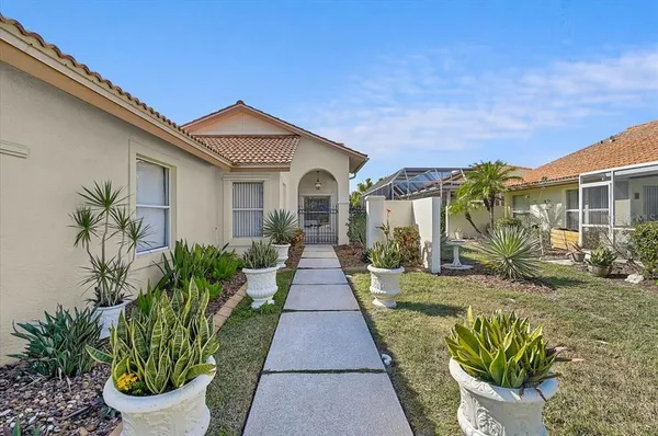 $449,000 | 4640 Peridia Boulevard East, Bradenton, FL 34203