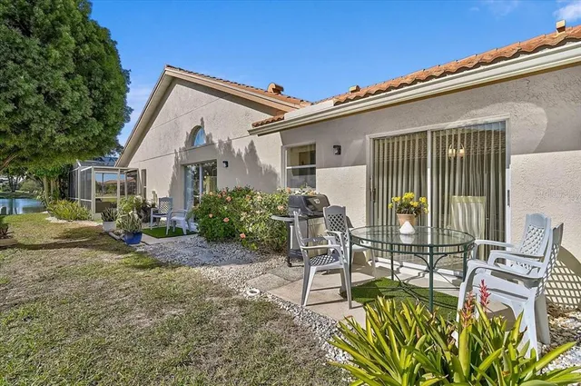 $410,000 | 4640 Peridia Boulevard East, Bradenton, FL 34203