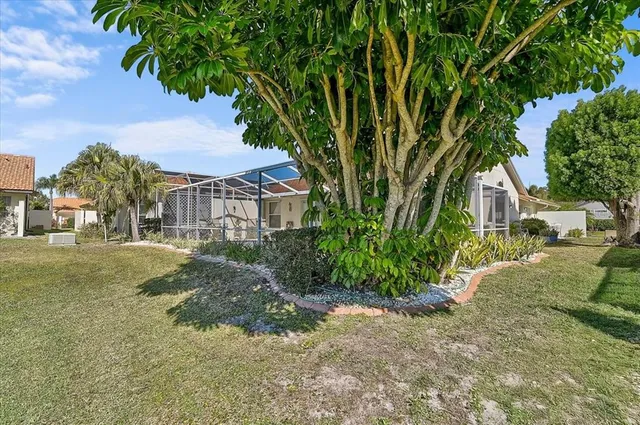 $410,000 | 4640 Peridia Boulevard East, Bradenton, FL 34203
