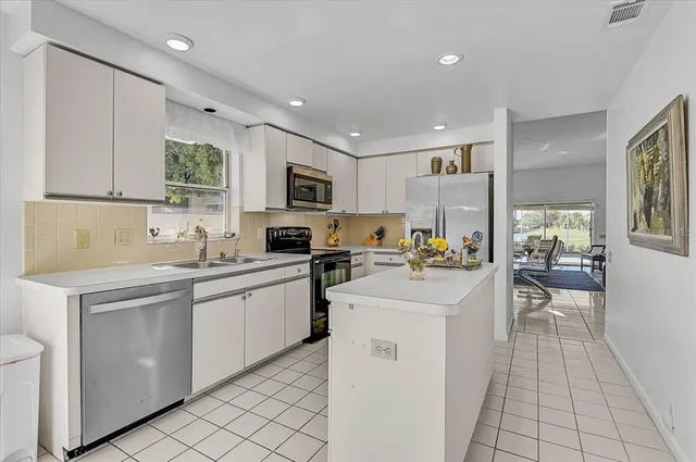 $410,000 | 4640 Peridia Boulevard East, Bradenton, FL 34203