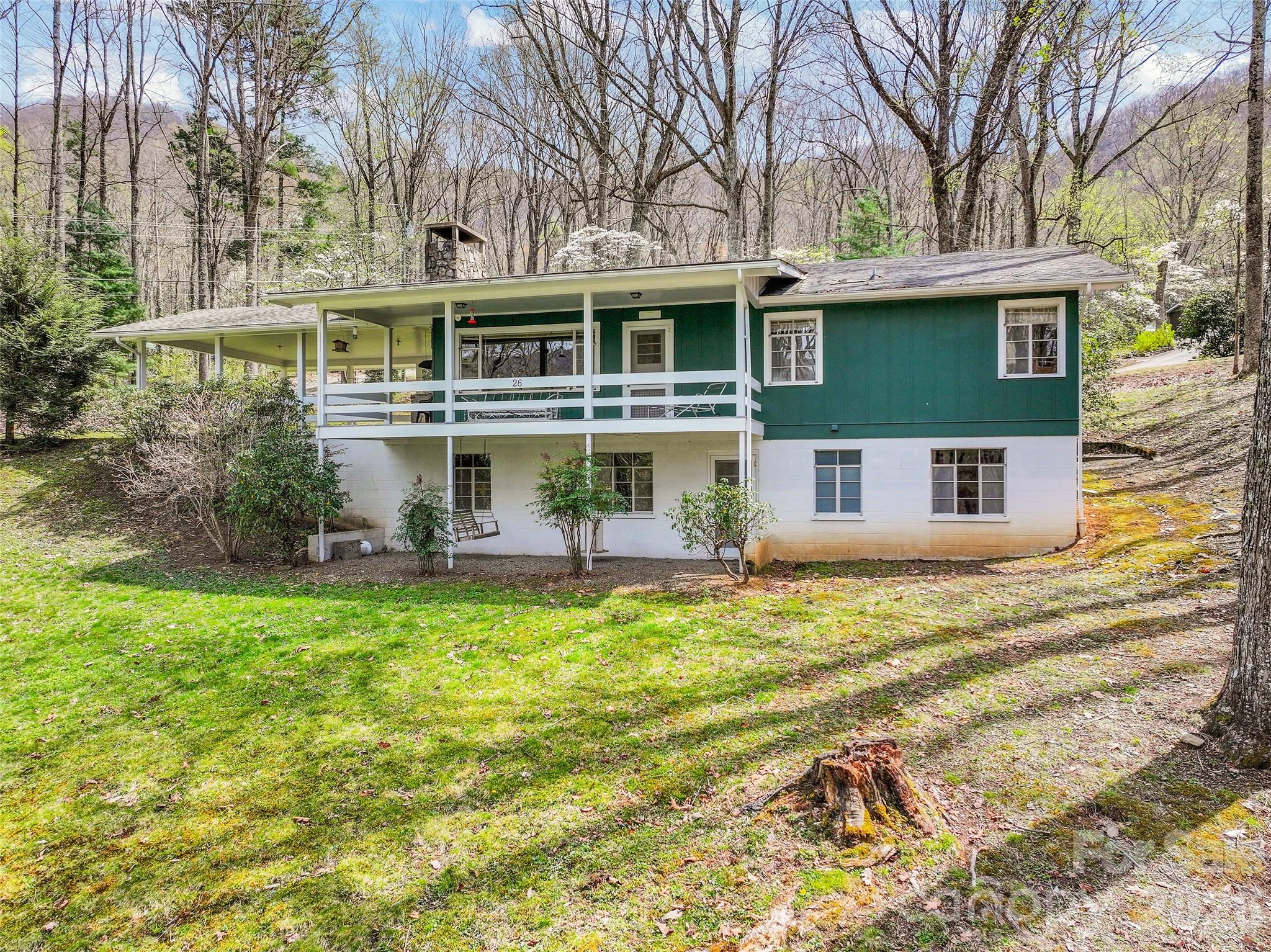 26 Laurel Loop Maggie Valley, NC 28751 - Photo 2 of 29