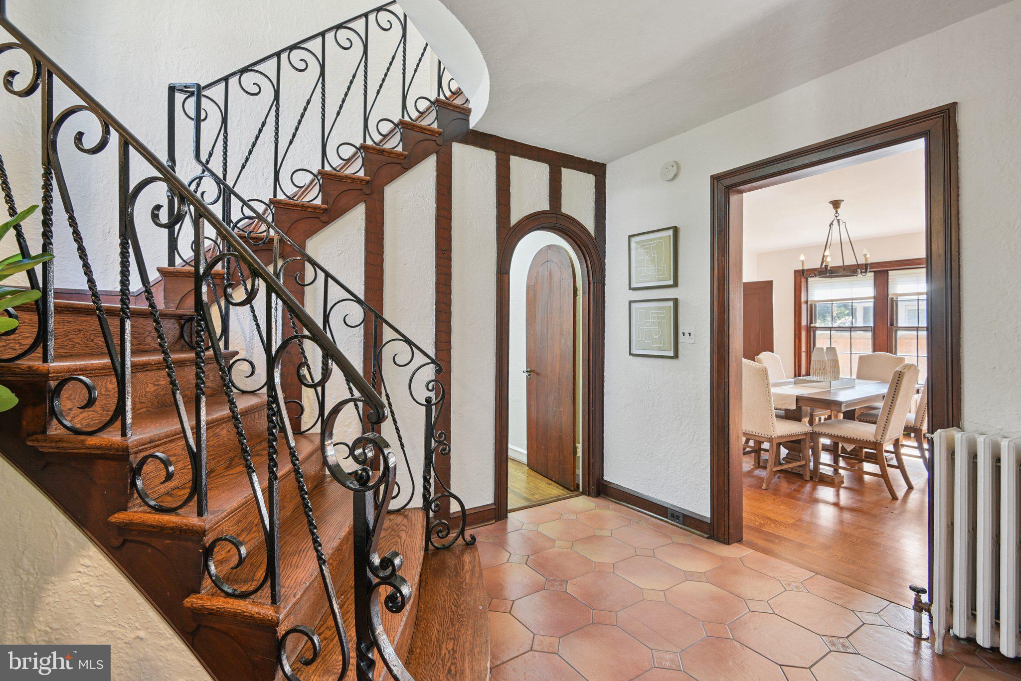 105 Summerfield Road Chevy Chase, MD 20815 - Photo 5 of 53