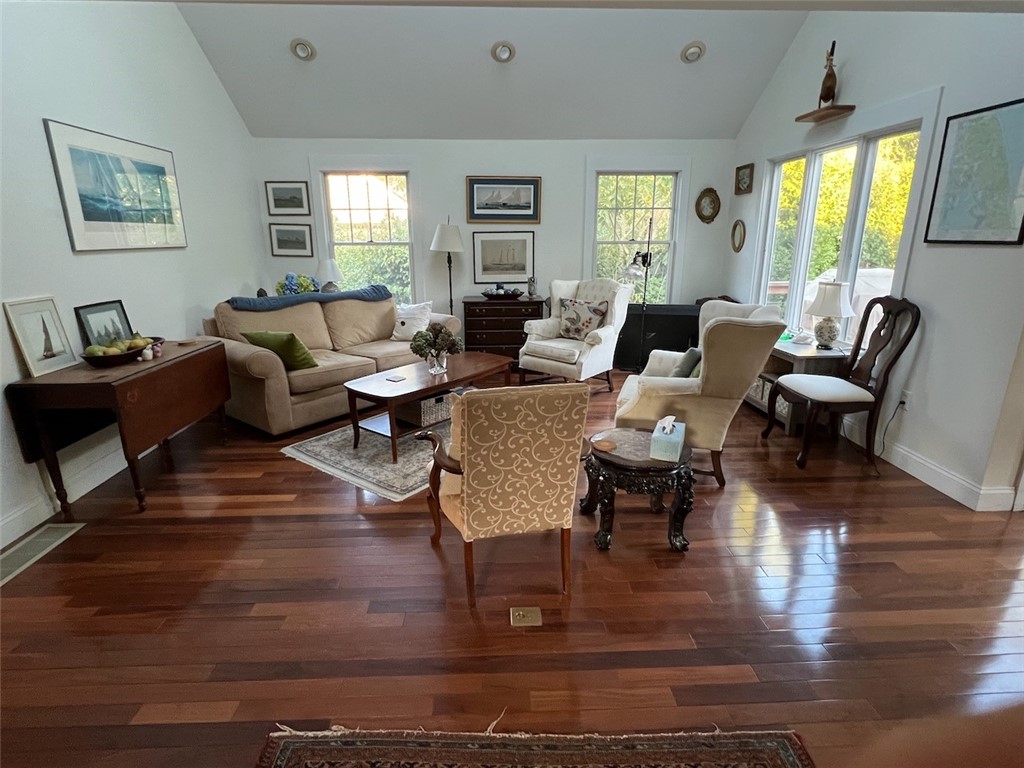 67 High Street Jamestown, RI 02835 - Photo 5 of 11