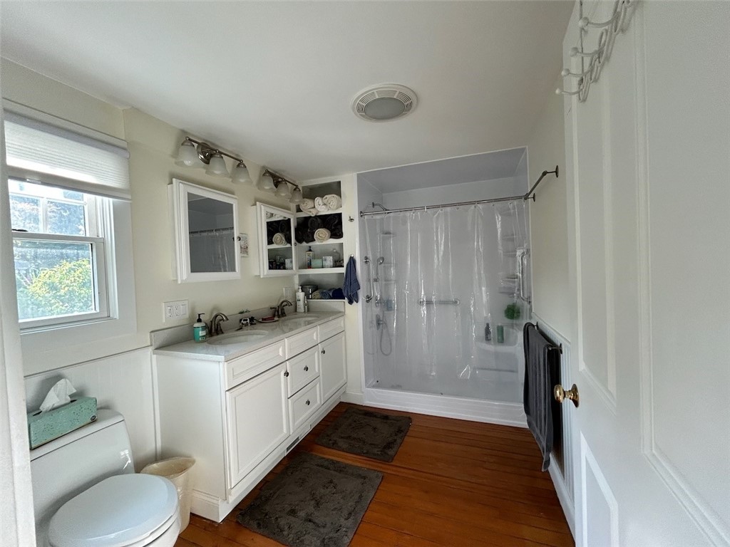 67 High Street Jamestown, RI 02835 - Photo 10 of 11