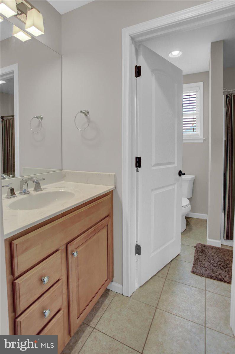 5 Millfording Road Mechanicsburg, PA 17050 - Photo 29 of 62 Jack and Jill Bath