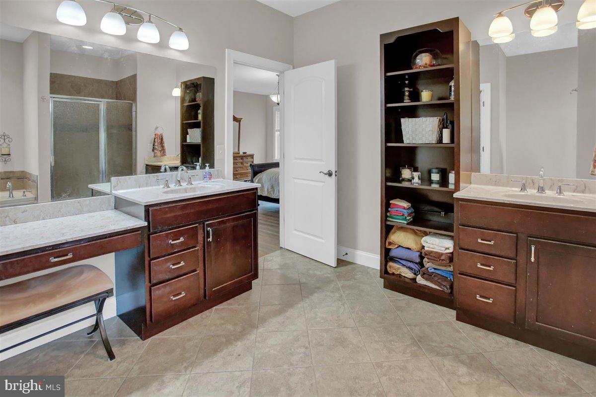 5 Millfording Road Mechanicsburg, PA 17050 - Photo 47 of 62 Master Bath