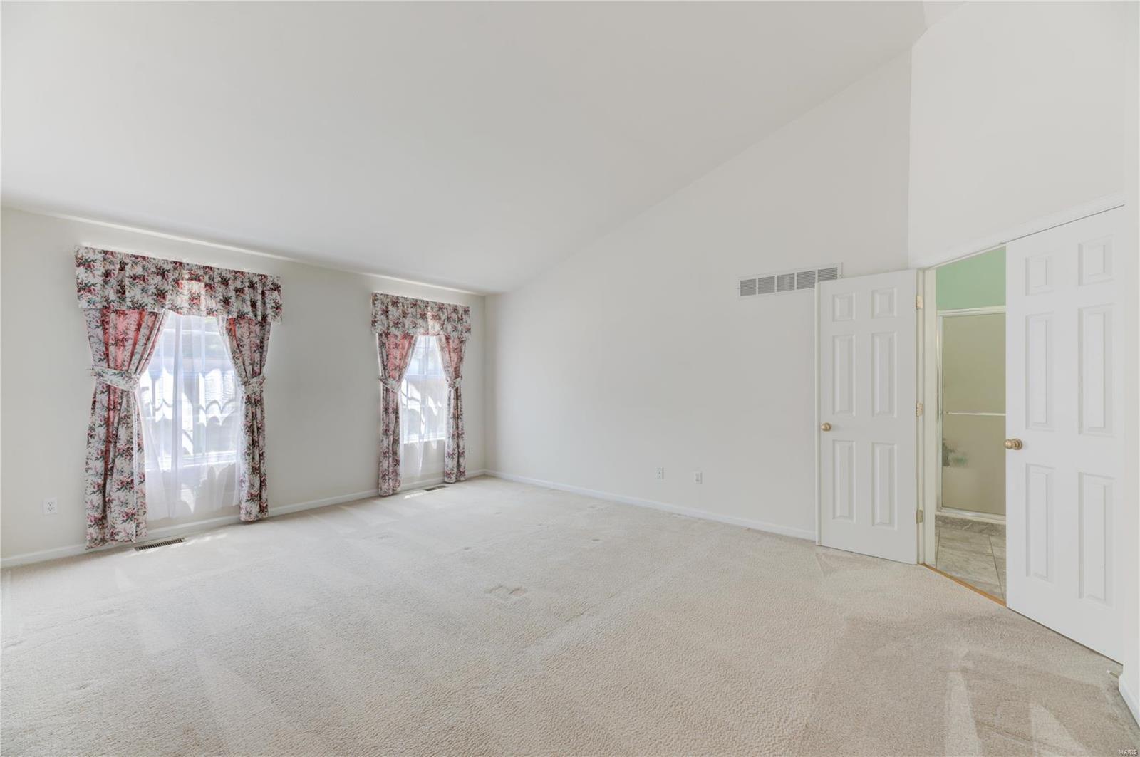 950 Kiefer Trails Drive Ballwin, MO 63021 - Photo 12 of 22