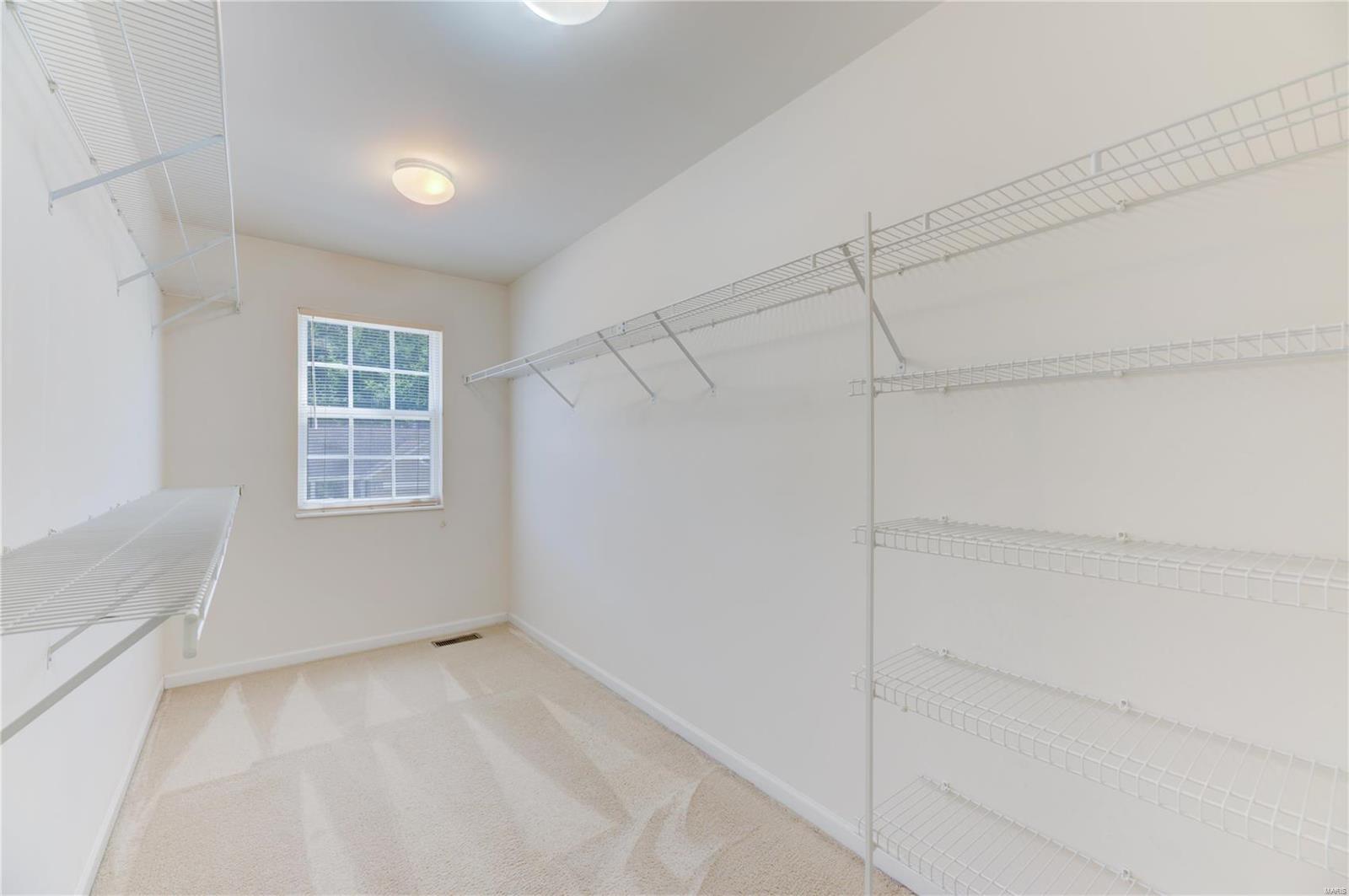 950 Kiefer Trails Drive Ballwin, MO 63021 - Photo 14 of 22