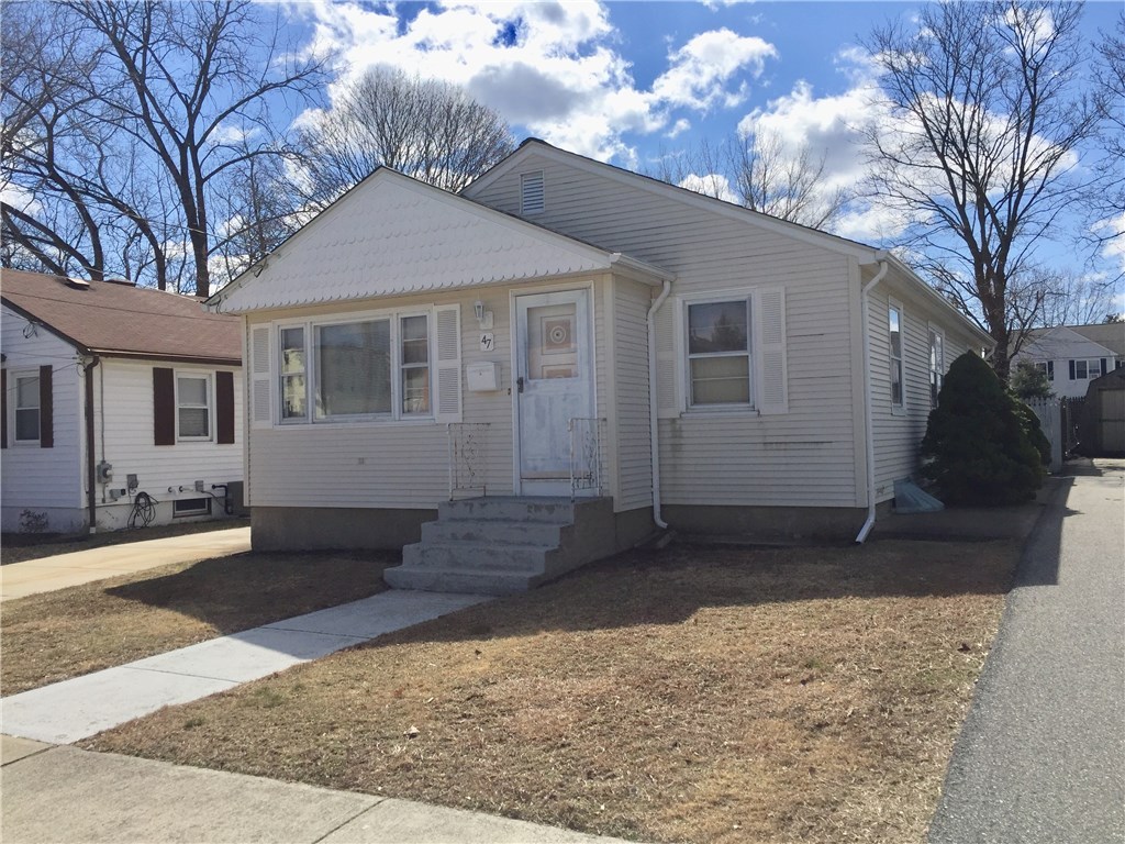 47 Raphael Avenue Providence, RI 02904 - Photo 2 of 35 Gallery Image 2
