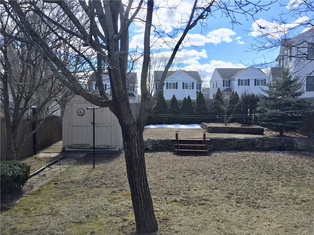47 Raphael Avenue Providence, RI 02904 - Photo 4 of 35 Gallery Image 4