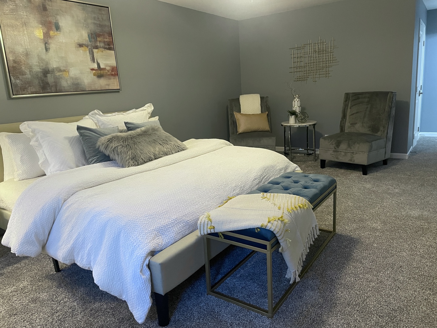 5N430 Oak Road St. Charles, IL 60175 - Photo 24 of 36 a bedroom with bed and a couch