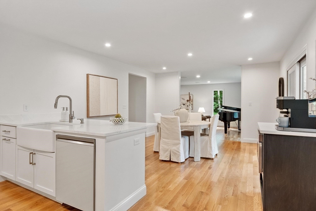 23 Revolutionary Road Concord, MA 01742 - Photo 5 of 30