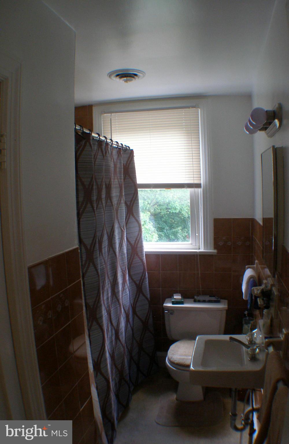 3426 Chapman Road Randallstown, MD 21133 - Photo 17 of 29 Bath