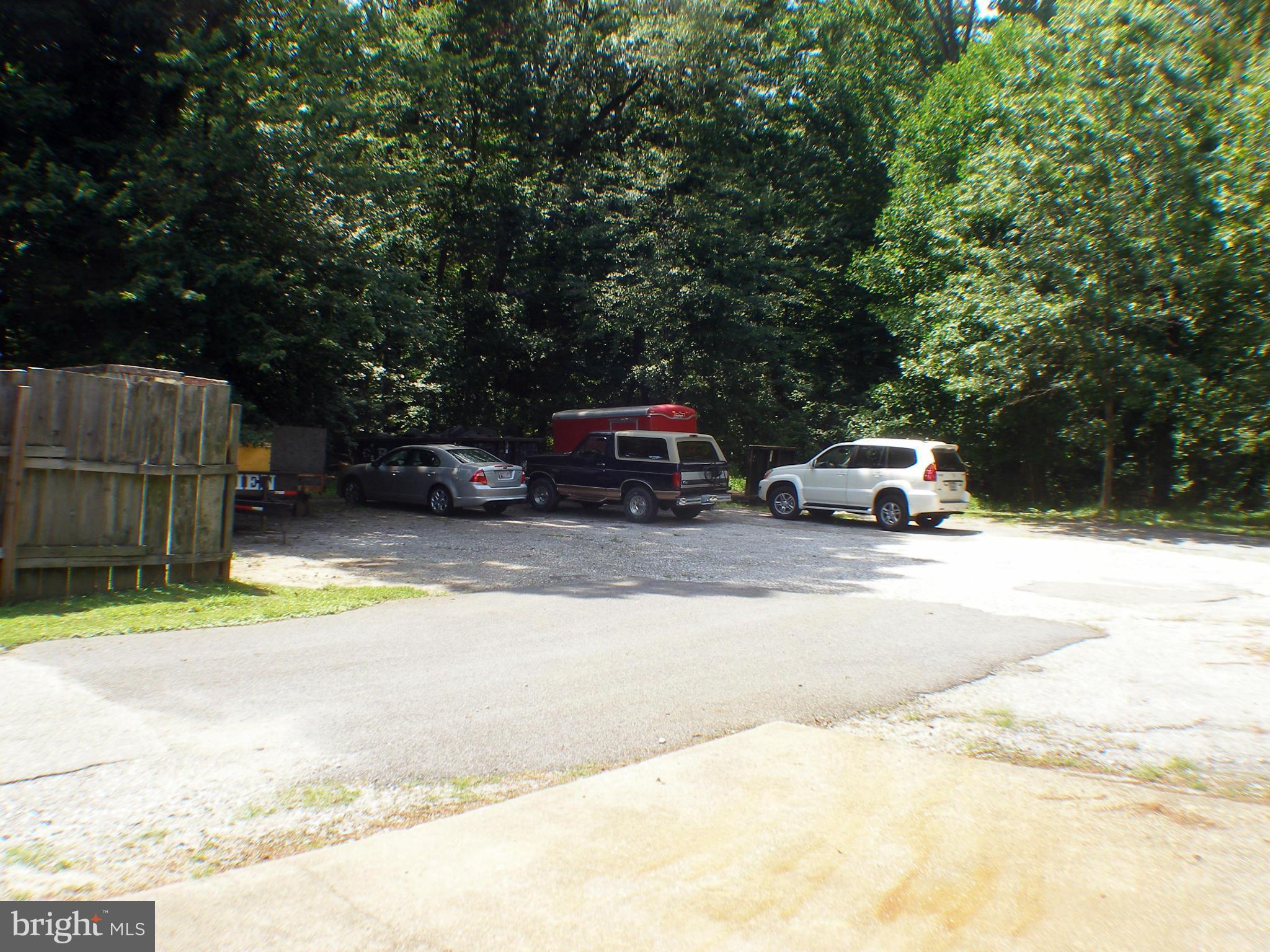3426 Chapman Road Randallstown, MD 21133 - Photo 19 of 29 Loads of parking!