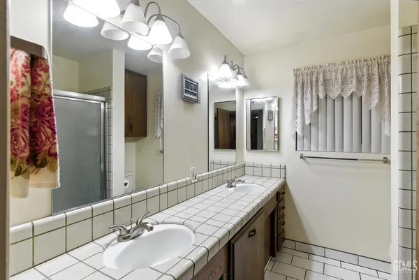 $279,000 | Undisclosed Address, Mountain Mesa, CA 93240