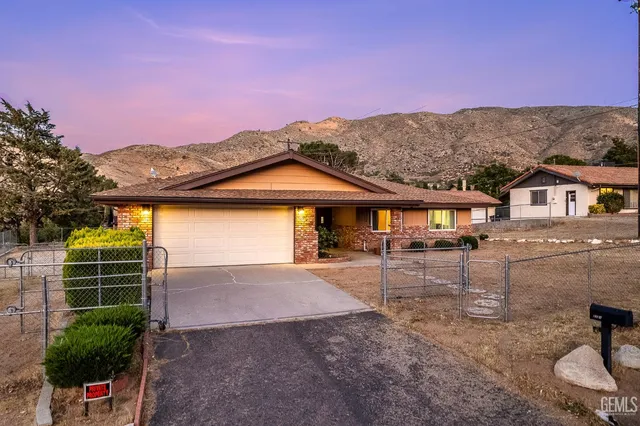 $299,000 | Undisclosed Address, Lake Isabella, CA 93240