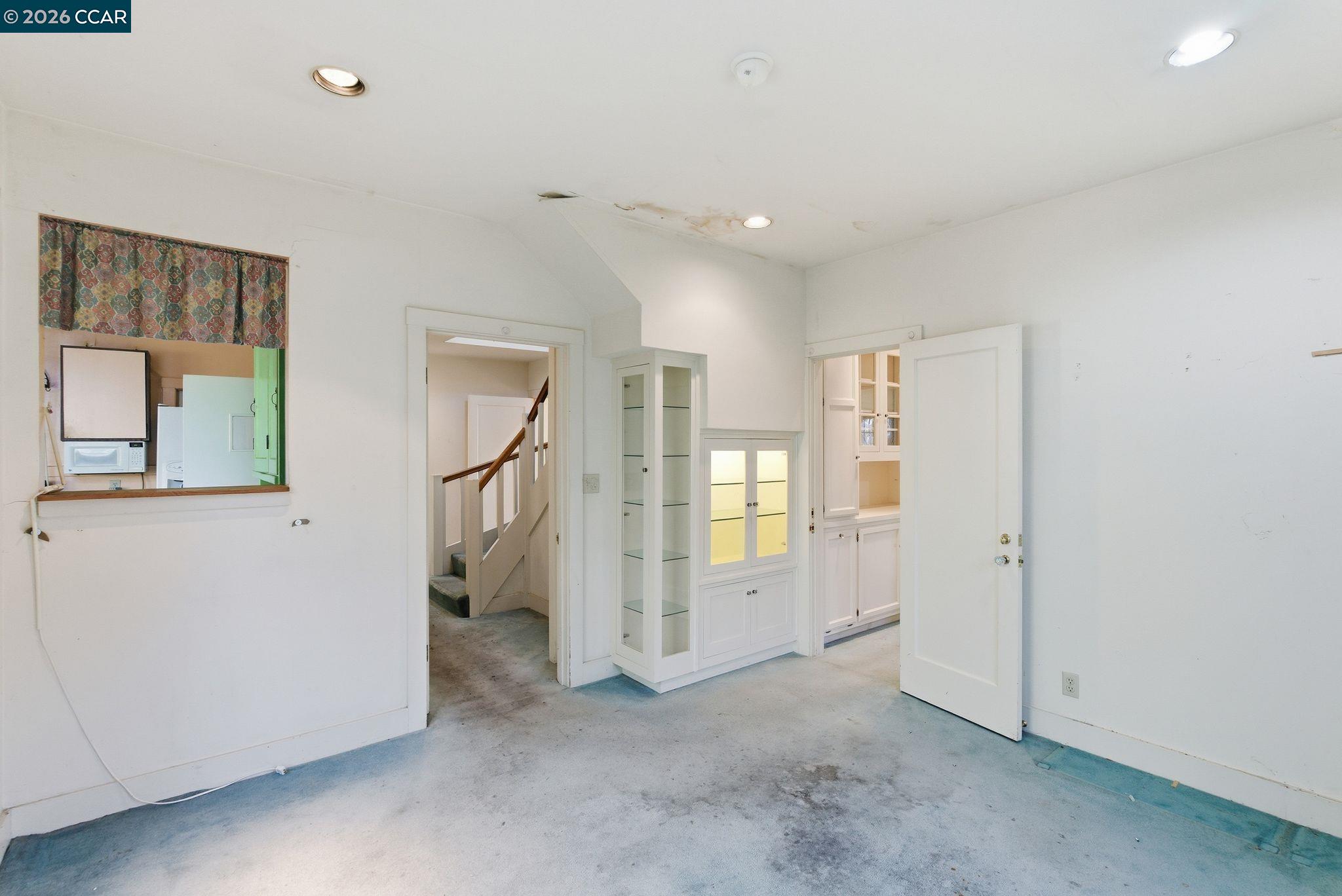 549 Santa Barbara Road Berkeley, CA 94707 - Photo 9 of 42