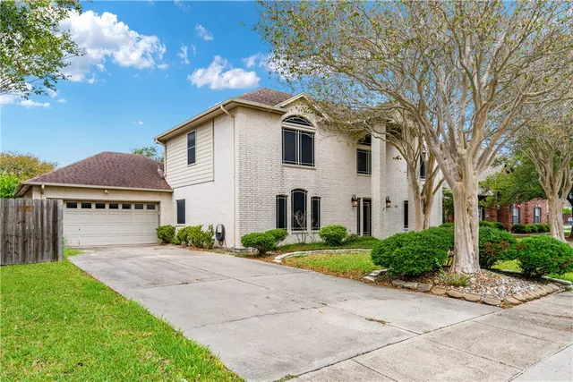 a view of an entryway with staircase