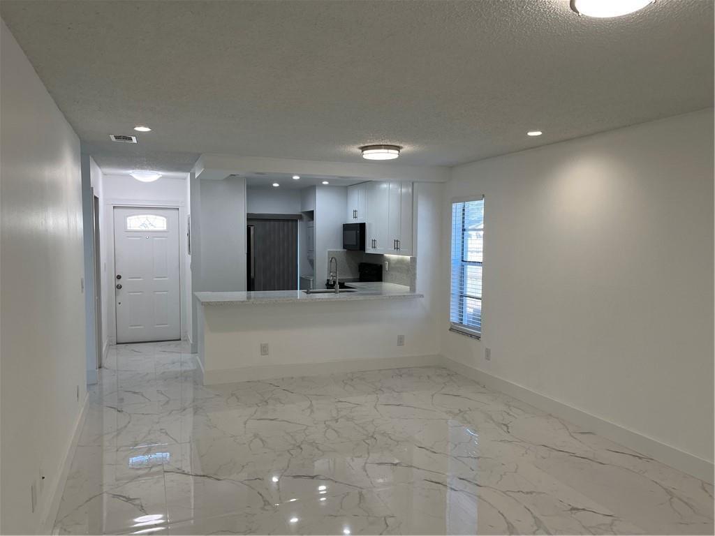 926 Banks Road Coconut Creek, FL 33063 - Photo 4 of 9 4