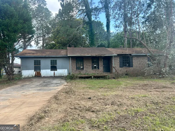 $99,900 | 102 Brown Drive, Warner Robins, GA 31093