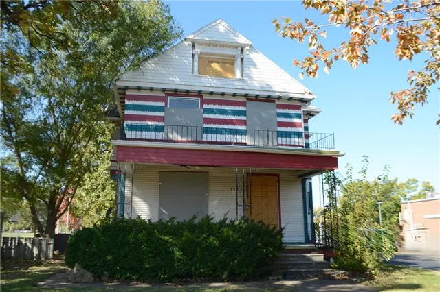 $20,900 | 1021 Southwest Polk Street, Topeka, KS 66612