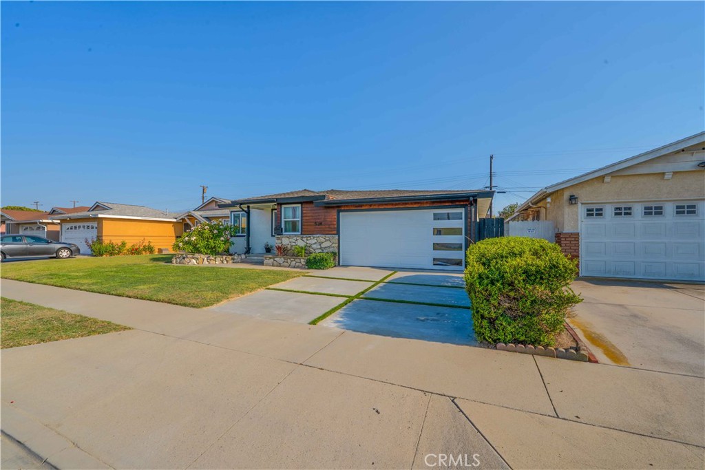 534 West 224th Place Carson, CA 90745 - Photo 21 of 35 a view of a house with entertaining space