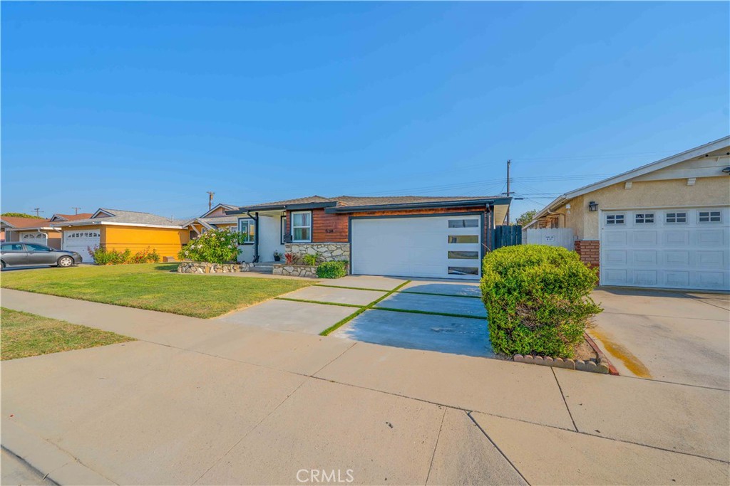 534 West 224th Place Carson, CA 90745 - Photo 3 of 35 a view of a house with entertaining space