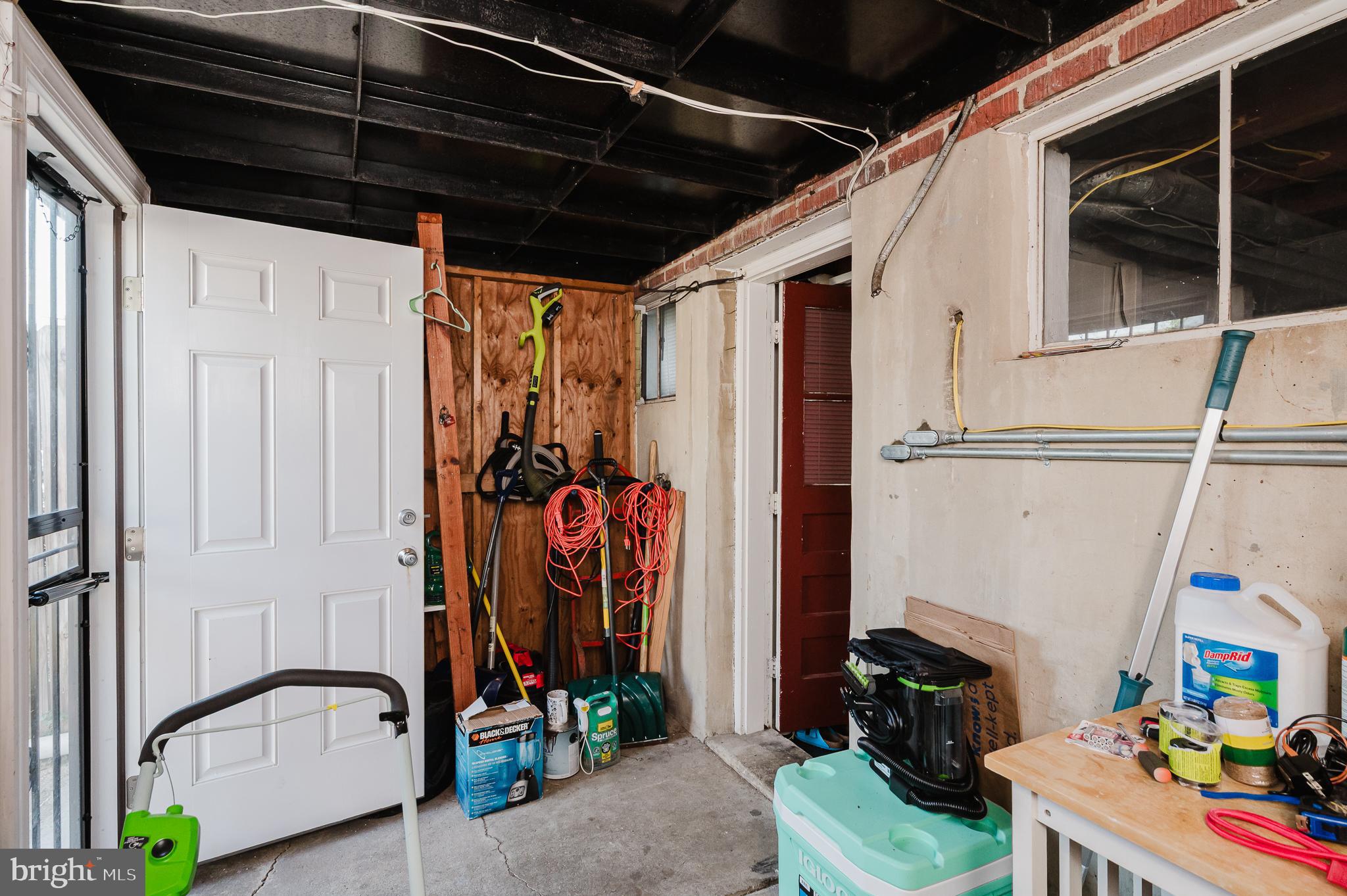 1363 Halstead Road Parkville, MD 21234 - Photo 35 of 40
