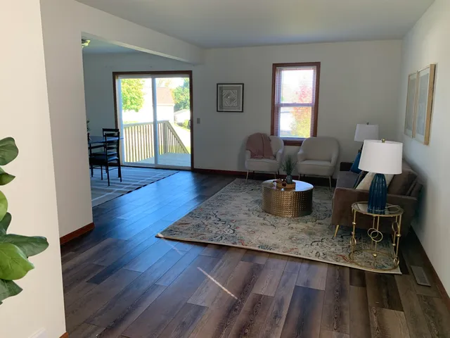 $615,000 | 903 Clarmar Drive, Sun Prairie, WI 53590