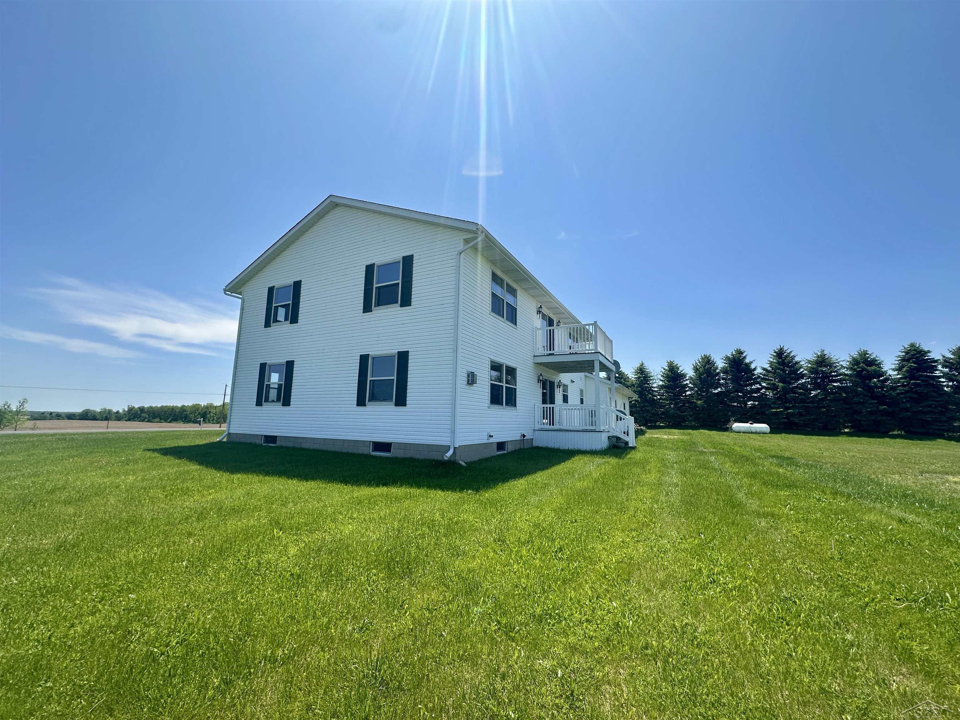 2649 Colwood Road Caro, MI 48723 - Photo 5 of 47