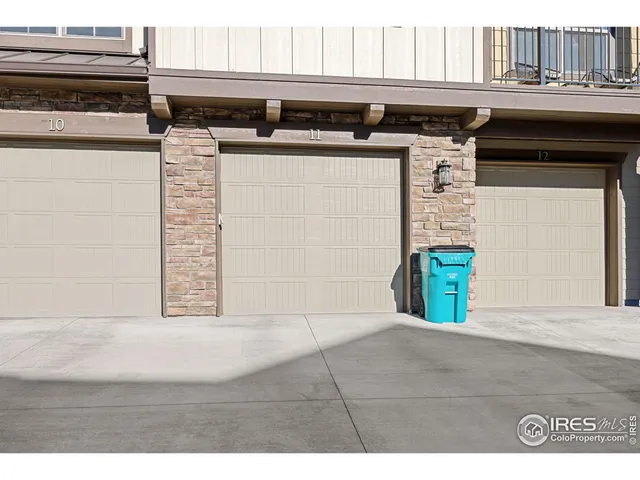 a view of an entryway