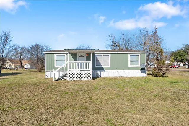 $90,000 | 218 East Denton Street, Bremond, TX 76629