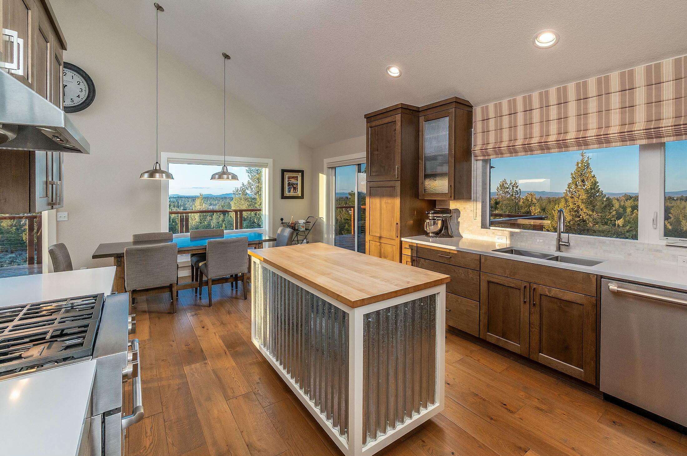21850 Butte Ranch Road Bend, OR 97702 - Photo 7 of 57