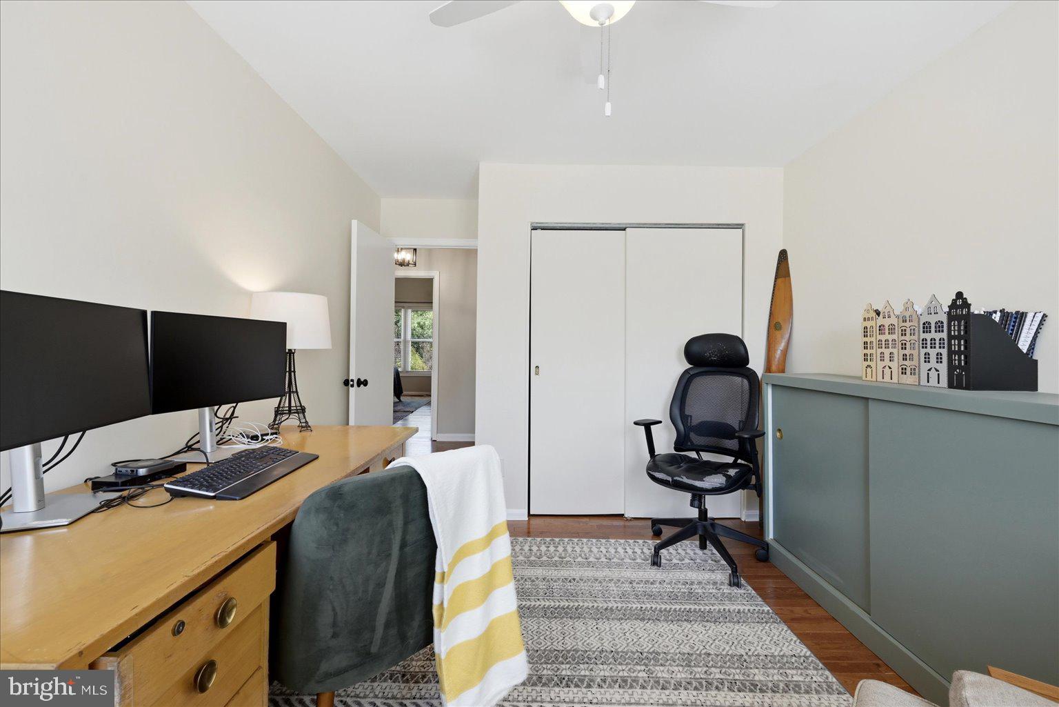 13704 Springhaven Drive Chantilly, VA 20151 - Photo 24 of 39 Bedroom 3