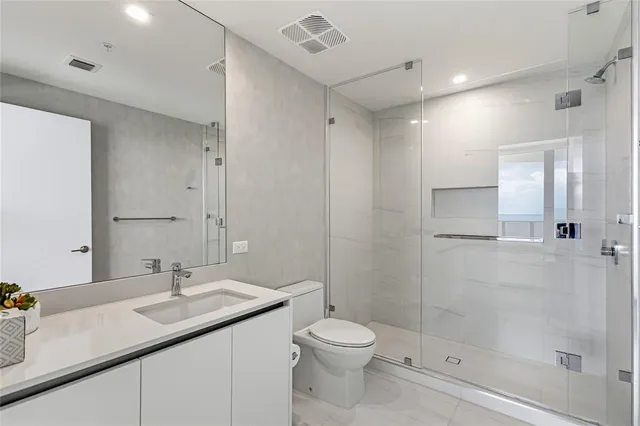 $16,000 | 900 North Ocean Boulevard, Unit 905, Pompano Beach, FL 33062