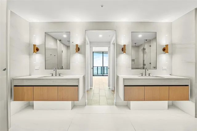 $16,000 | 900 North Ocean Boulevard, Unit 905, Pompano Beach, FL 33062