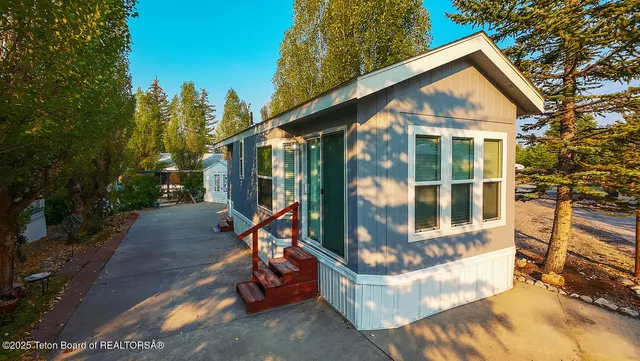 $199,000 | 216 Oxbow Drive, Thayne, WY 83127