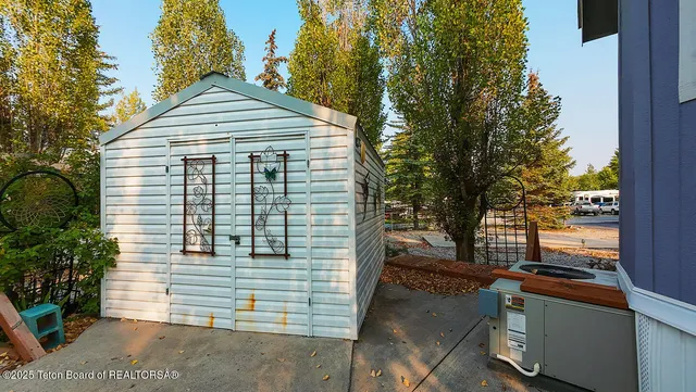 $199,000 | 216 Oxbow Drive, Thayne, WY 83127