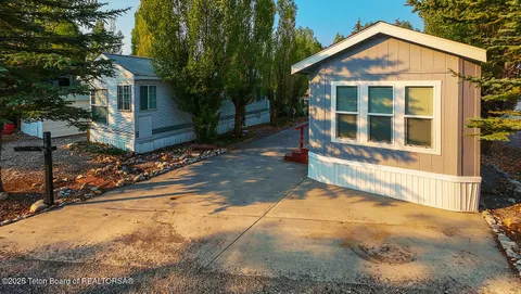 $199,000 | 216 Oxbow Drive, Thayne, WY 83127