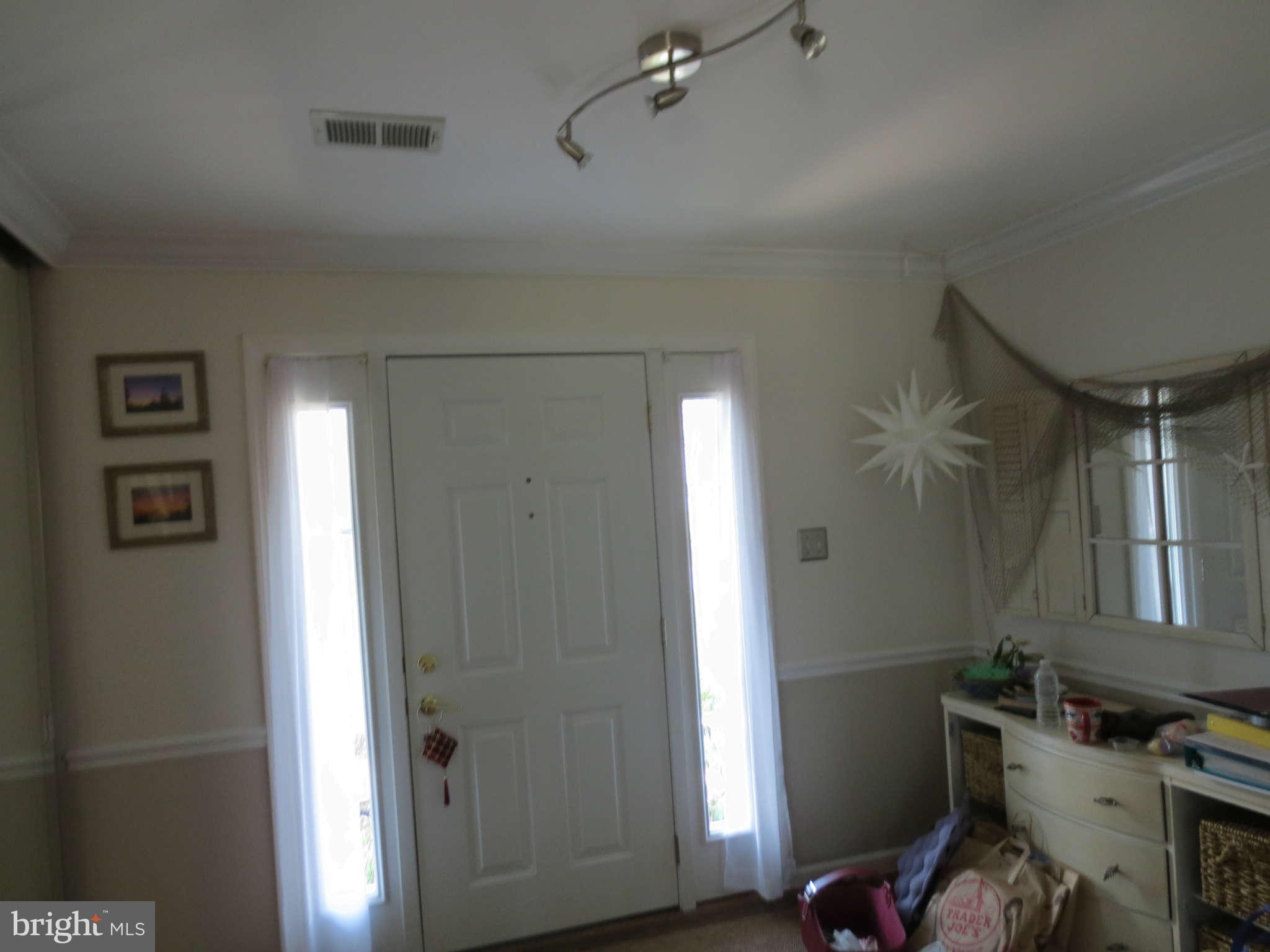 17313 Fletchall Road Poolesville, MD 20837 - Photo 7 of 20 Interior (General)
