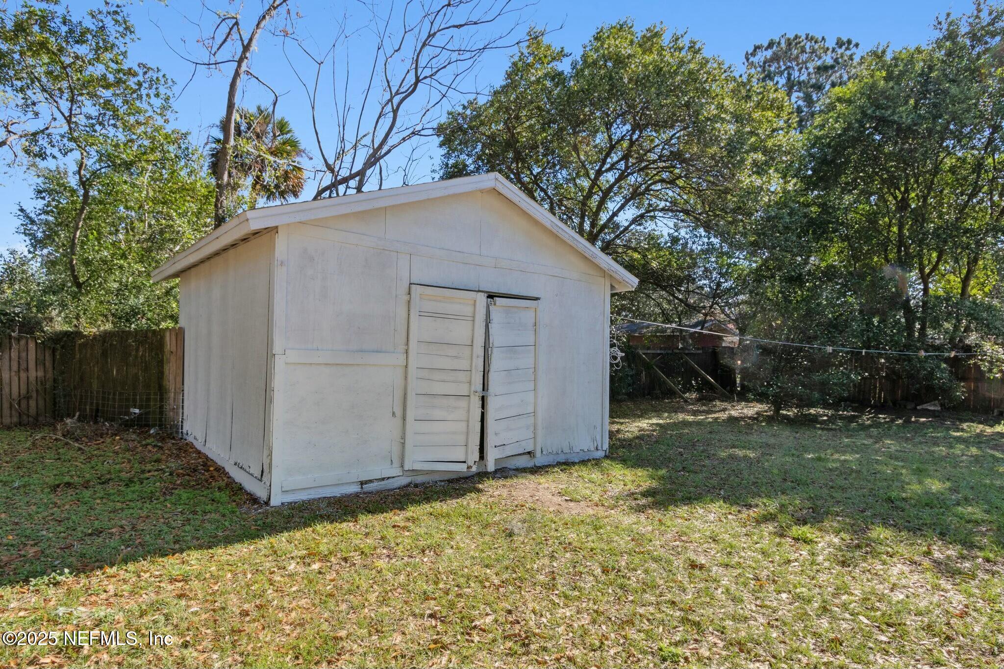 1731 Cortez Road Jacksonville, FL 32246 - Photo 37 of 37 Storage