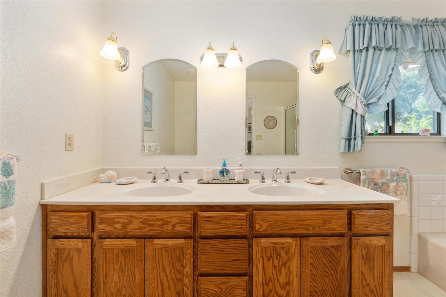 220 Mistletoe Court Angels Camp, CA 95222 - Photo 23 of 39