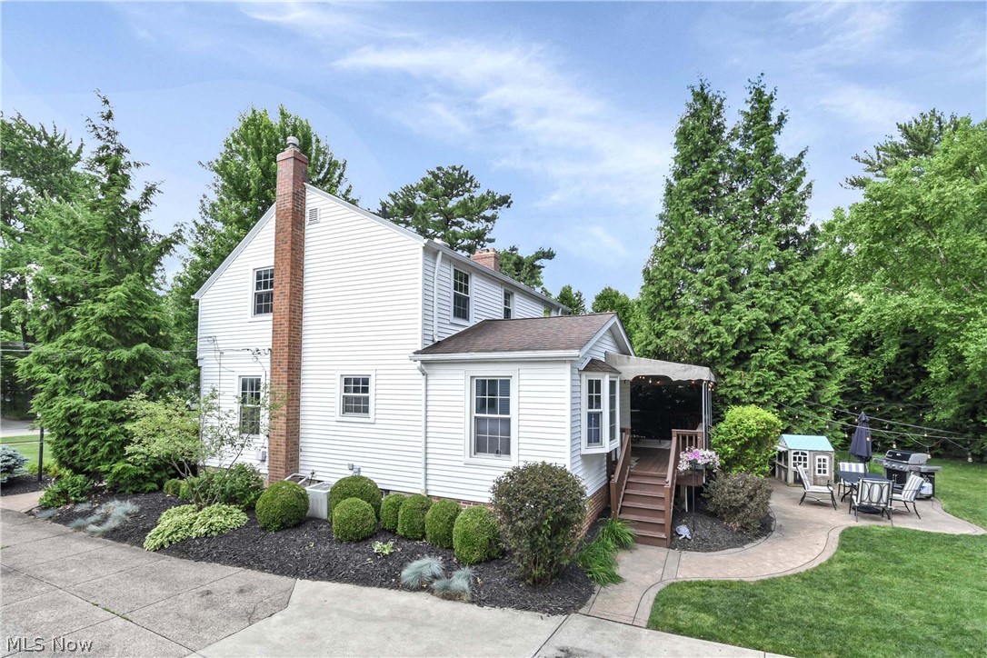 23426 Alexander Road North Olmsted, OH 44070 - Photo 4 of 45